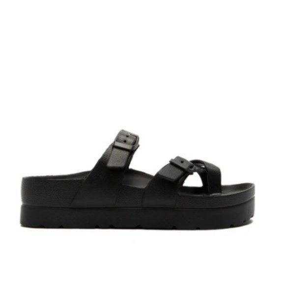 !! NEW !! Lightweight Flatform Sandals in Black - Picture 3 of 5